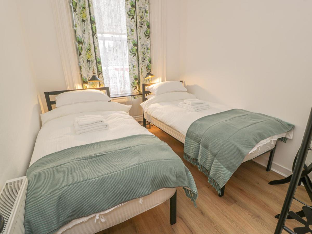 Garden Apartment Ayr Eksteriør billede